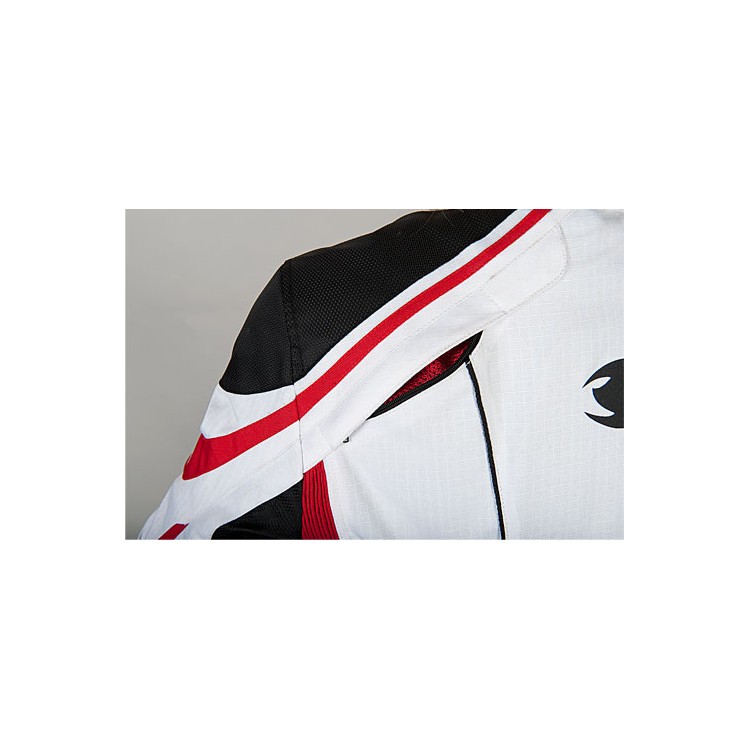 Nikita - zadní větrání